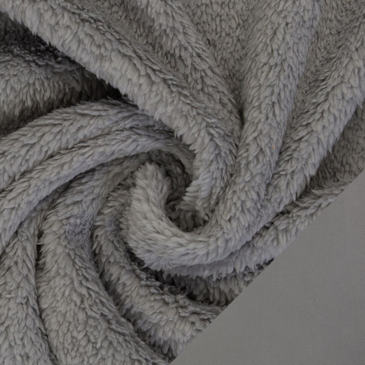 Doppelseitiger Plüsch Fleece Tamme Swafing grau