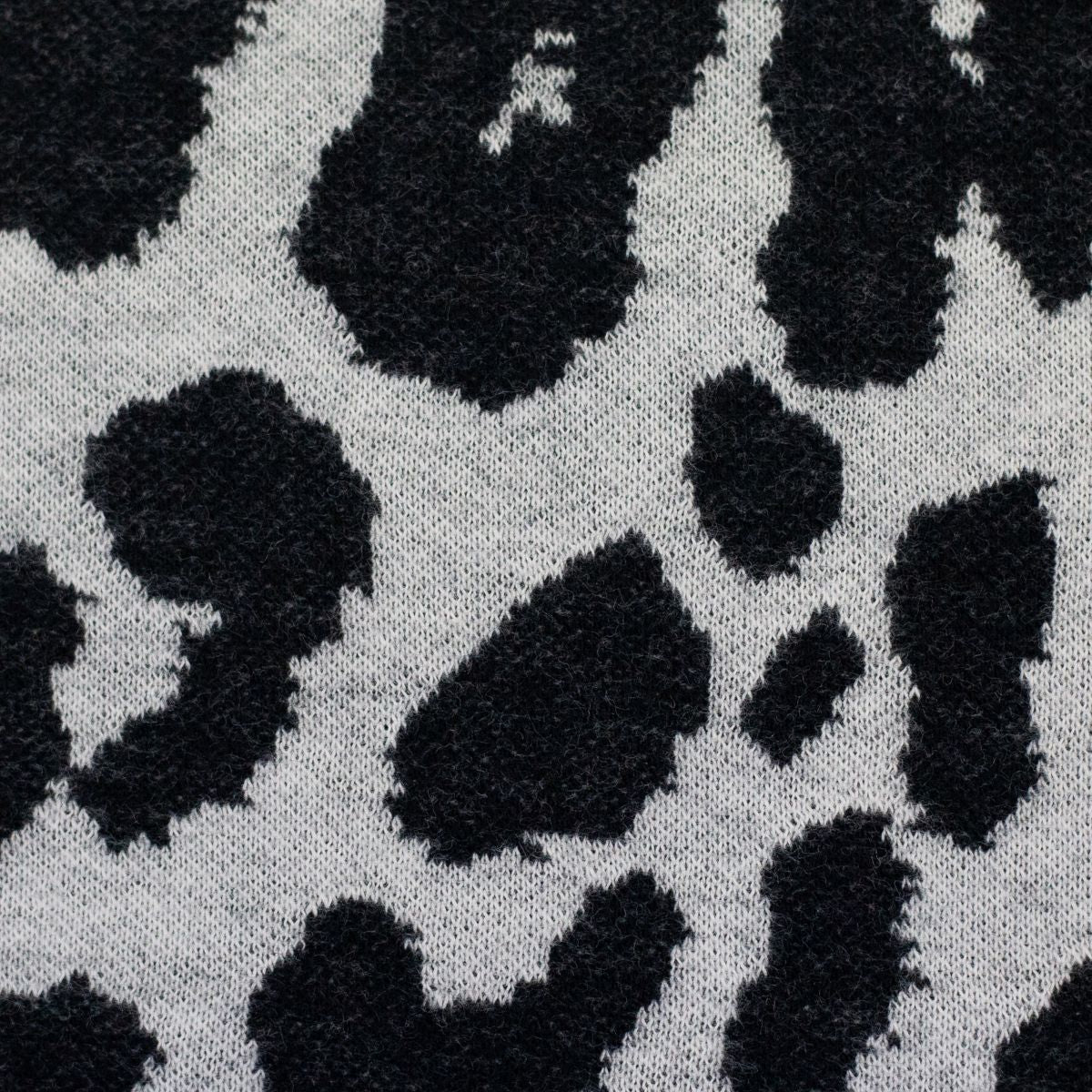 Jacquard Jersey Leo schwarz Naturweiß Emely Swafing