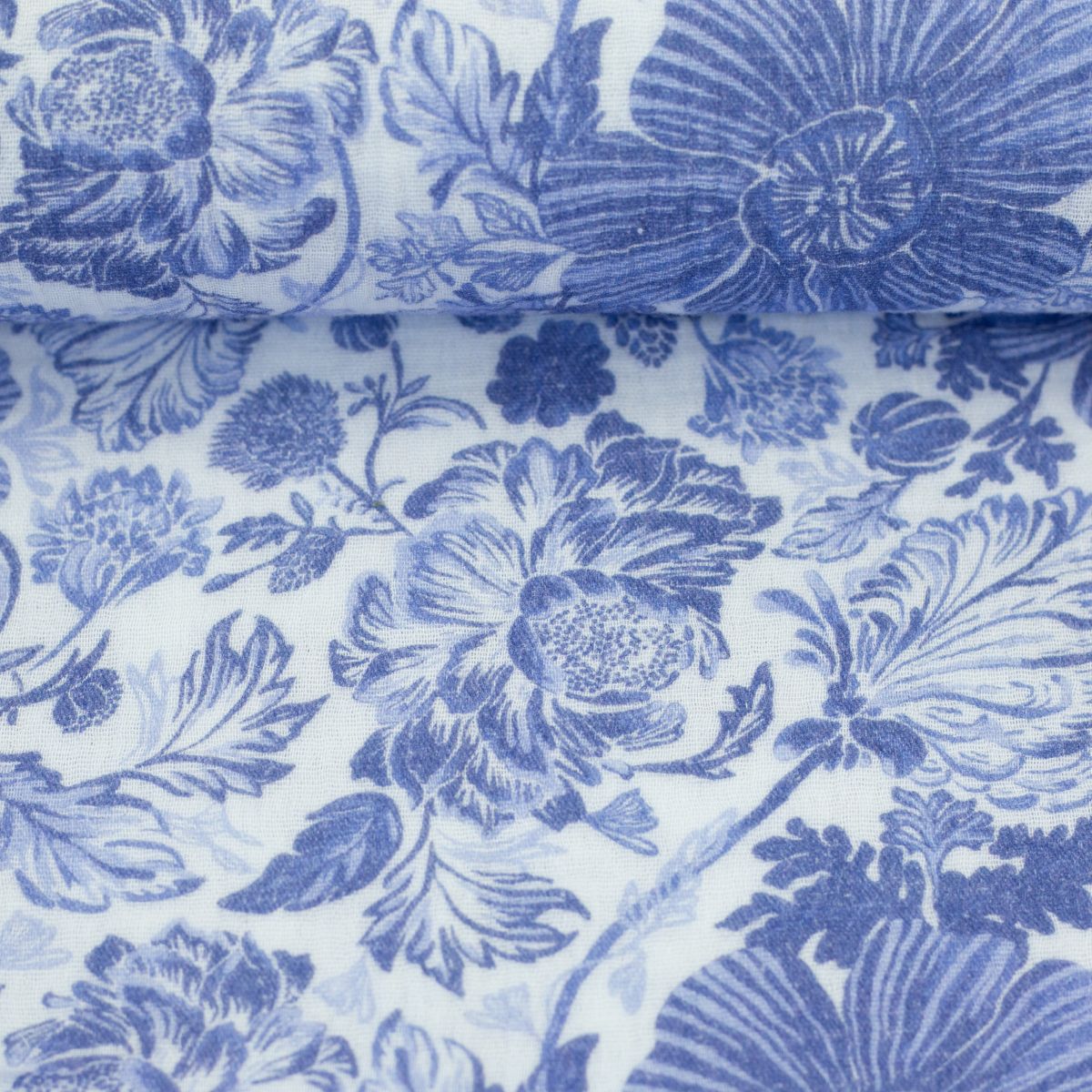Musselin Blumenmuster Blaudruck Thea Swafing