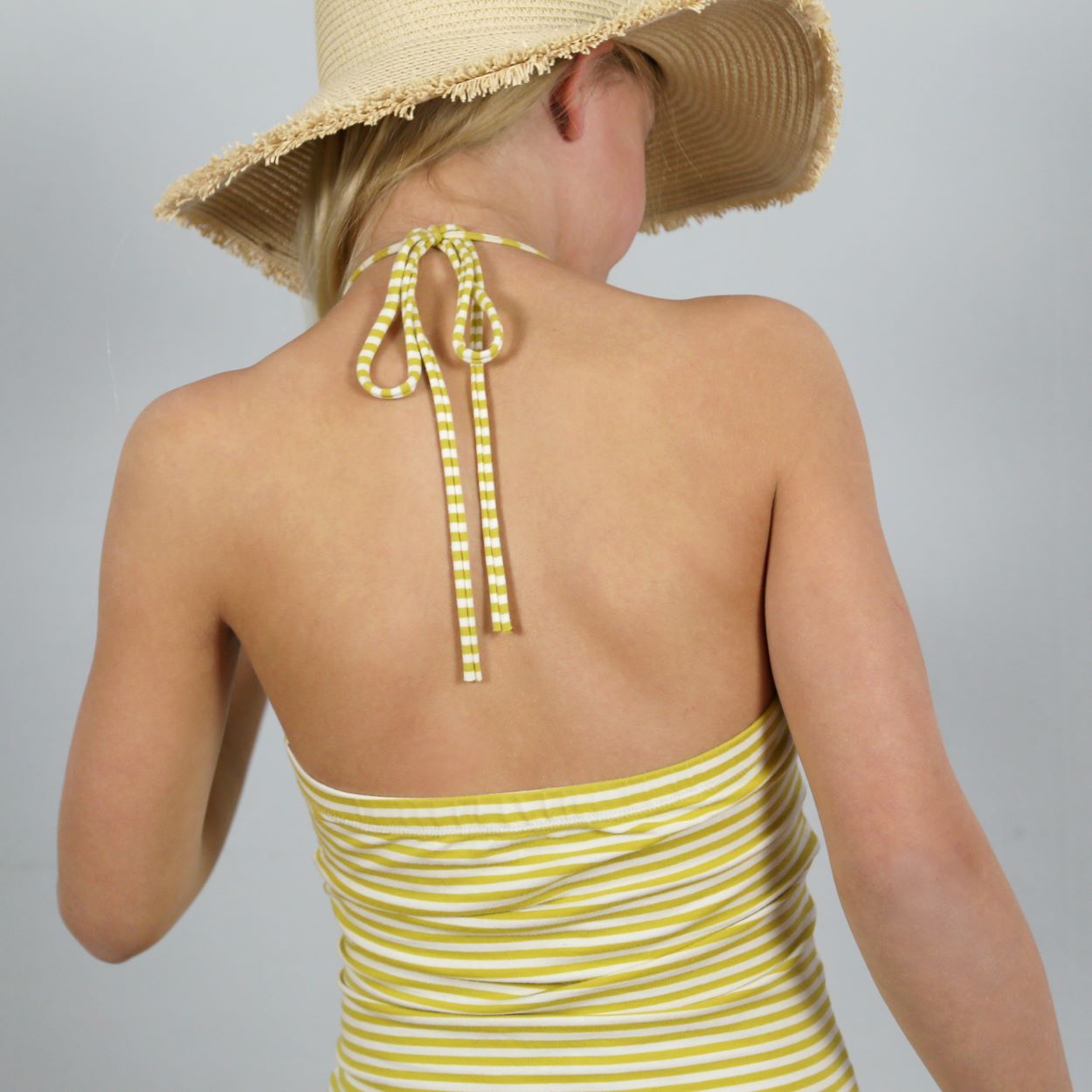 Papierschnittmuster Neckholder Top Frau Fenna Stuio Schnittreif