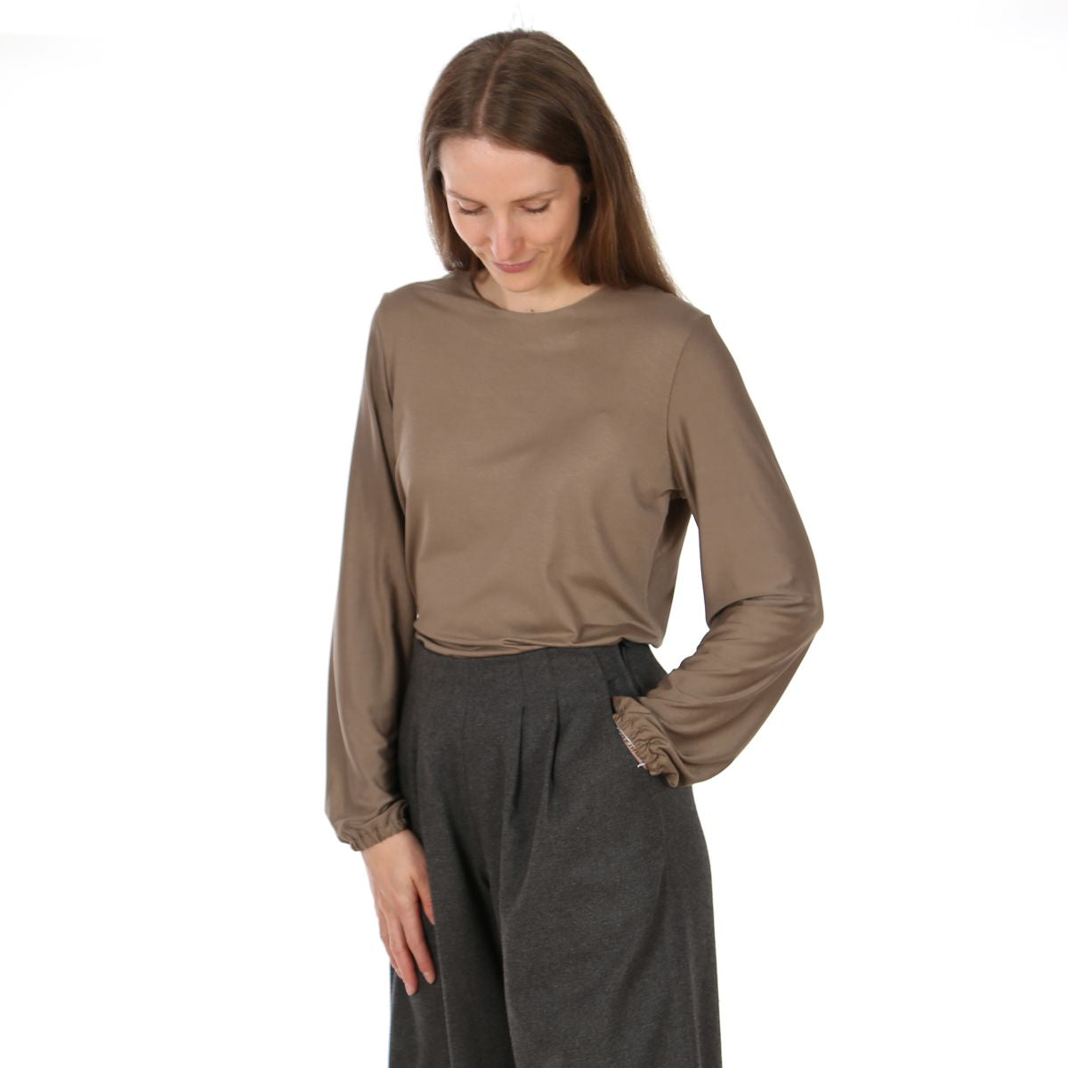 Papierschnittmuster Shirt Frau Yelda Studio Schnittreif